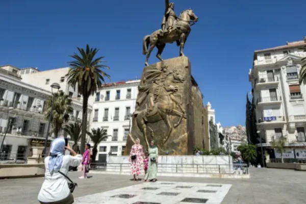 Algérie : La colonisation française déclarée crime d’État par une nouvelle loi