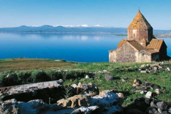 Le niveau du lac Sevan baisse fortement en Arménie menaçant l’équilibre écologique