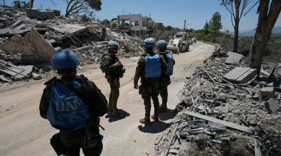 Israël frappe le sud du Liban alors que les efforts de cessez-le-feu subissent un nouveau revers