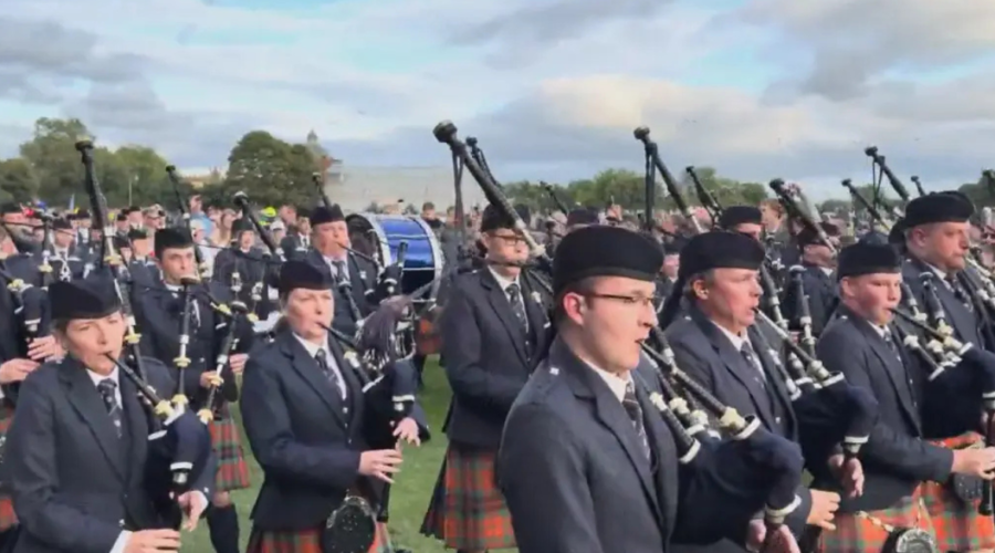 SFU remporte le Championnat du monde des pipe bands en Écosse après 17 ans